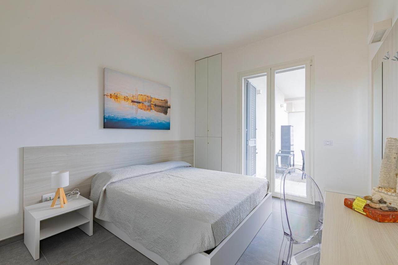 Peninsula Apartments Порто Чезарео Екстериор снимка